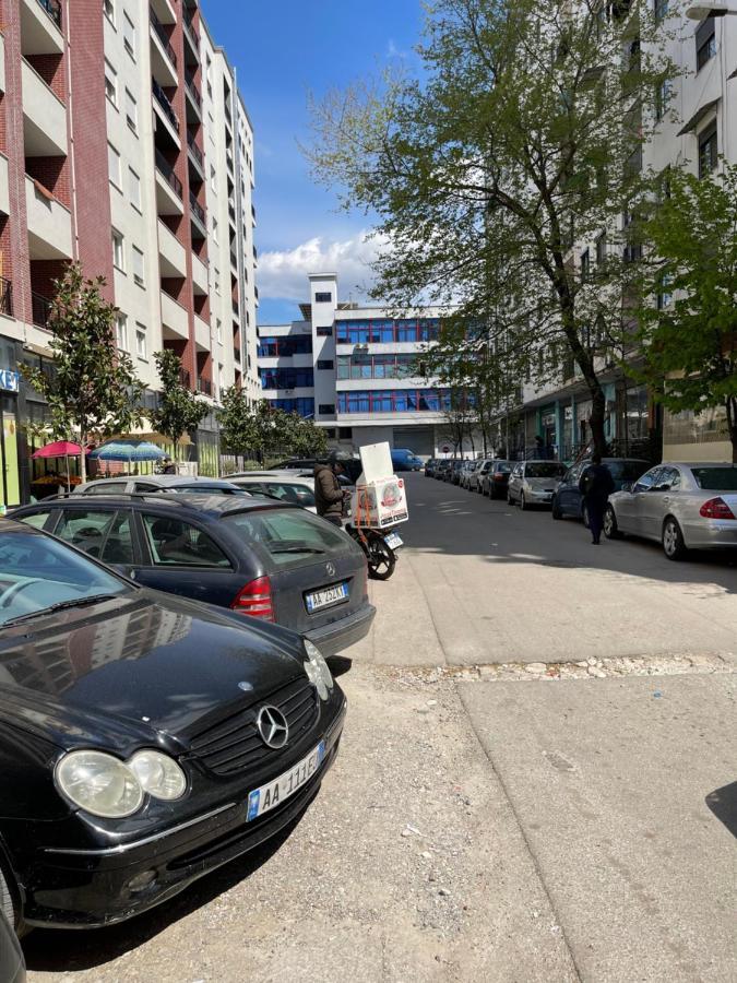 Lovely Apartment Tirana Exterior photo
