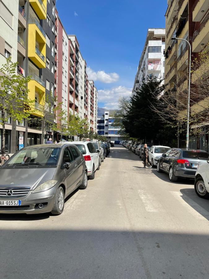 Lovely Apartment Tirana Exterior photo