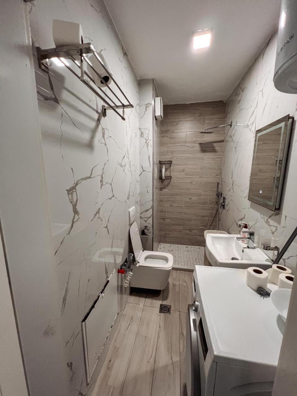 Lovely Apartment Tirana Exterior photo